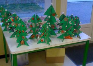 Un sapin de joie pour nos aînés… une invitation à passer du tumulte à l’attention